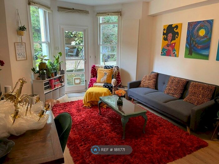 1 Bedroom Flat To Rent In Hammersmith, London, W14