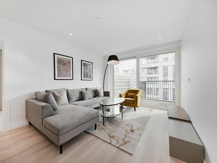 2 Bedroom Flat To Rent In Lockgate Road, London, SW6