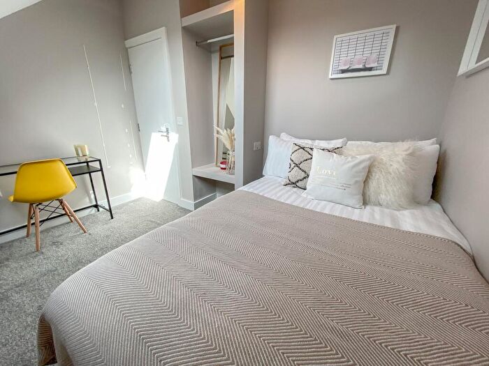 3 Bedroom House To Rent In Romer Road, L6