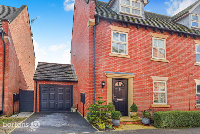 3 Bedroom Semi Detached House For Sale In Bridgewater Way, Ravenfield, S65