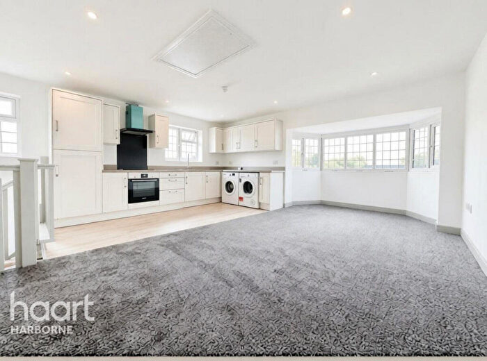 1 Bedroom Apartment To Rent In Kingstanding Road, Birmingham, B44