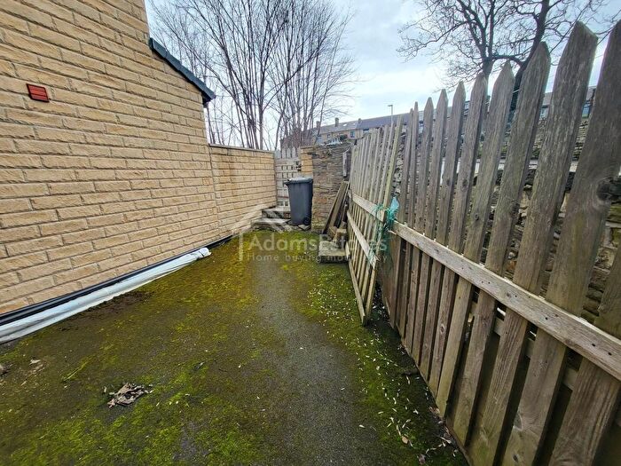 3 Bedroom Terraced House For Sale In Wharf Street, Dewsbury, WF12