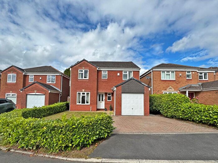 4 Bedroom Detached House For Sale In Albion Gardens Close, Royton, Oldham, OL2