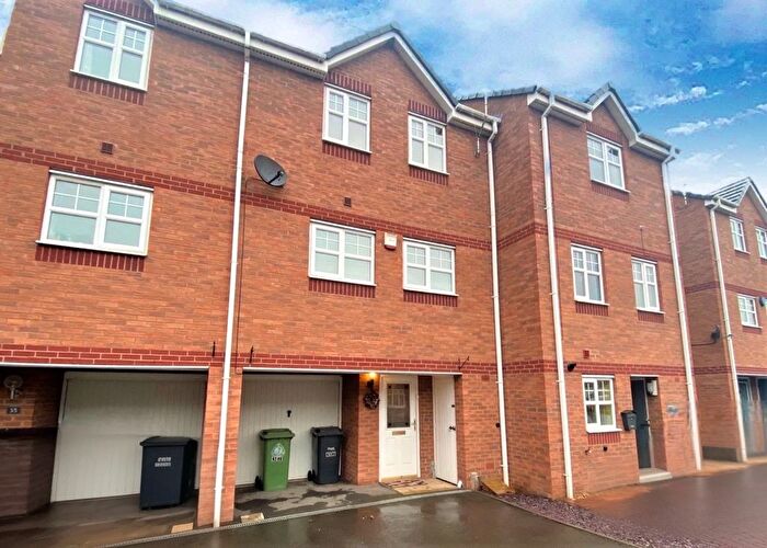 4 Bedroom Town House To Rent In Vernon Drive, Market Drayton, TF9