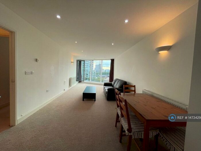 1 Bedroom Flat To Rent In Ross Apartments, London, E16