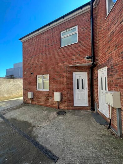 1 Bedroom Flat To Rent In New Bedford Road, Luton, LU1