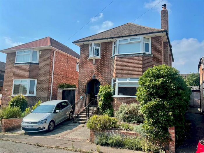 3 Bedroom Property To Rent In Orchard Valley, Hythe, CT21