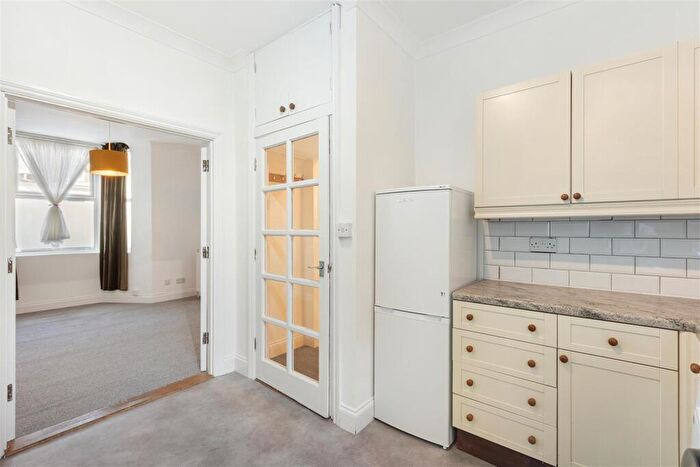 1 Bedroom Flat To Rent In Adys Road, London, SE15