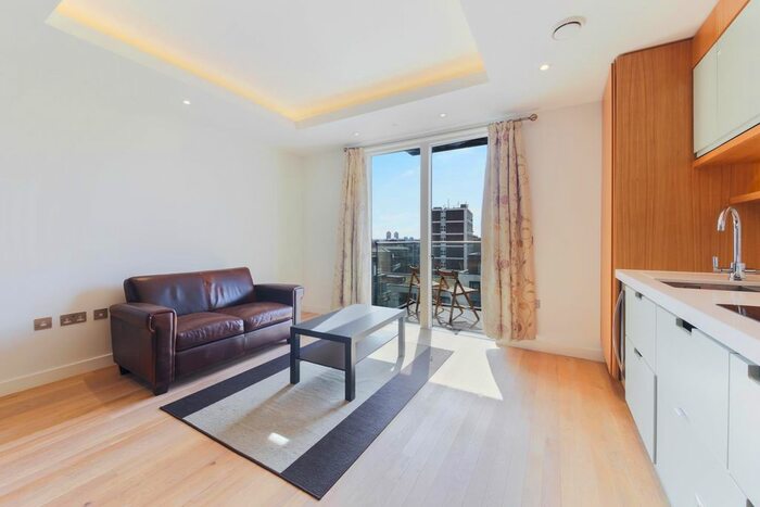 Studio To Rent In Park Vista Tower, Wapping Lane, E1W
