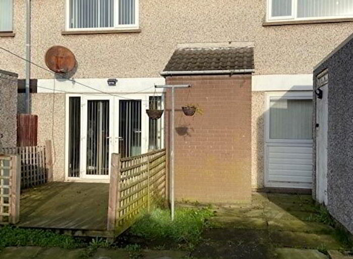 3 Bedroom Mid Terraced House For Sale In Islandbawn Drive, Antrim, BT41