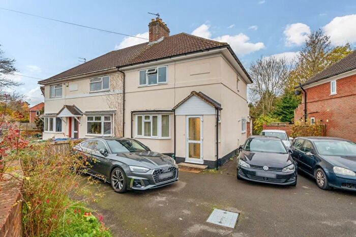 4 Bedroom Semi-Detached House To Rent In Cardwell Crescent, East Oxford, Hmo Ready Sharers, OX3