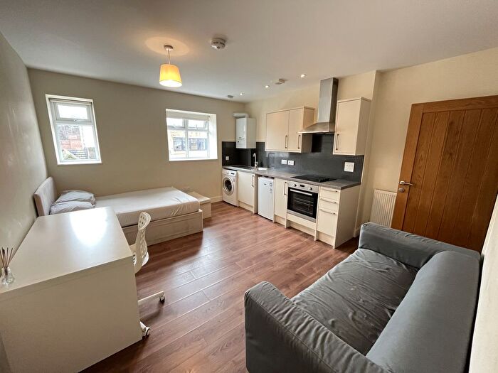 Studio To Rent In - Old Christchurch Road, Bournemouth, BH1