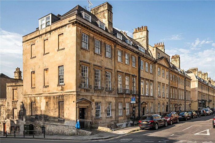 1 Bedroom Flat To Rent In Alfred Street, Bath, Somerset, BA1