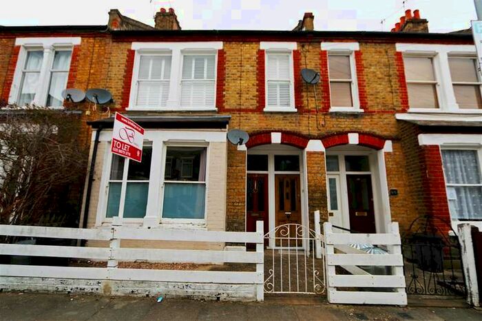 1 Bedroom Apartment To Rent In Smeaton Road, Southfields, SW18