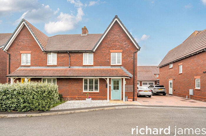 4 Bedroom Semi-Detached House For Sale In Brantwood Close, Tadpole Garden Village, Swindon, SN25