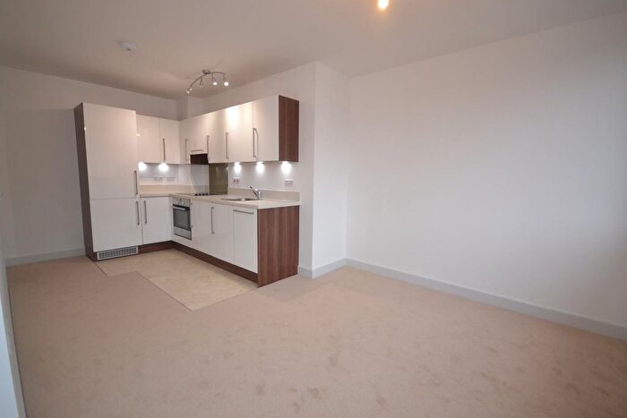 1 Bedroom Flat To Rent In Kings Road, Reading, Berkshire, RG1