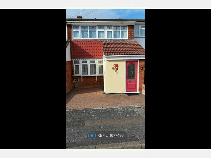 3 Bedroom Terraced House To Rent In Brampton Close, Corringham, Stanford-Le-Hope, SS17