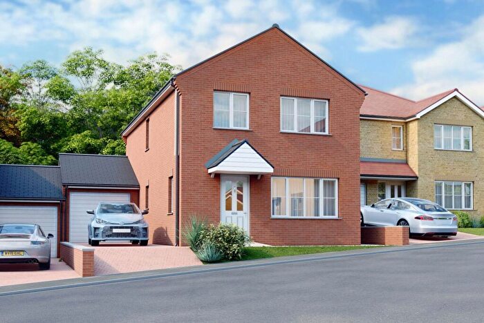 4 Bedroom Link Detached House For Sale In Broadweavers Close, Wincanton, Somerset, BA9