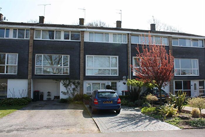 4 Bedroom Town House For Sale In Furnace Green, Crawley, RH10