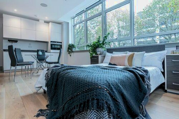 1 Bedroom House To Rent In Lawrence Road, London, N15