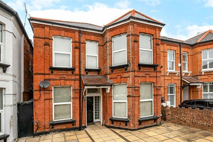 Studio To Rent In Manstone Road, Cricklewood, NW2