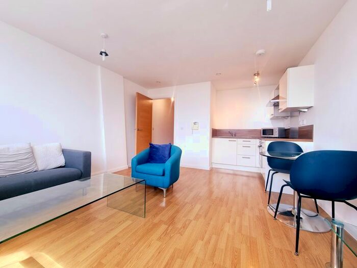 1 Bedroom Flat To Rent In Mann Island, Liverpool, L3