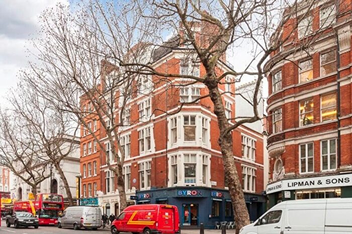 2 Bedroom Flat To Rent In Charing Cross Road, London, Greater London, Covent Garden, WC2H