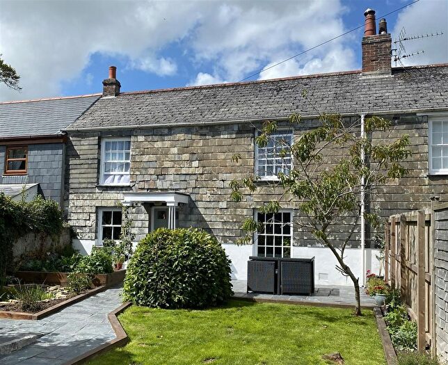 2 Bedroom Cottage For Sale In Charlestown Road, Charlestown, Charlestown, PL25