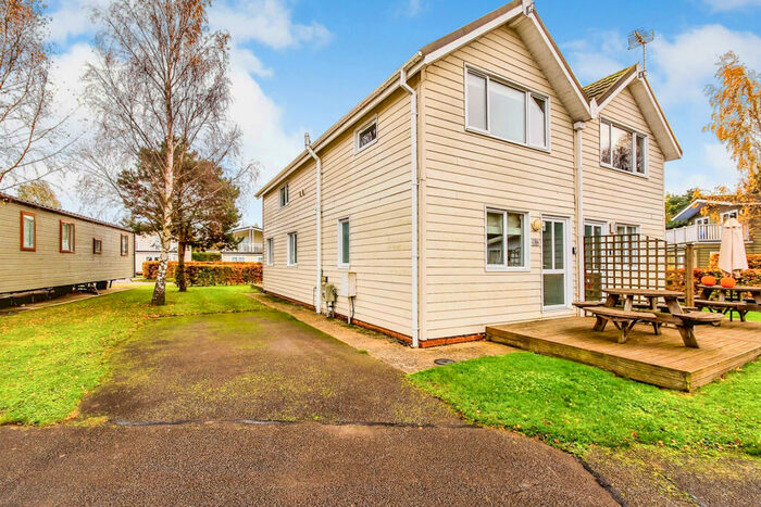 3 Bedroom Lodge For Sale In Kirkgate, Tydd St. Giles, Wisbech, PE13