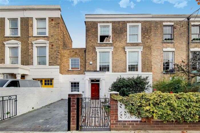 5 Bedroom House To Rent In Southgate Road, London, N1