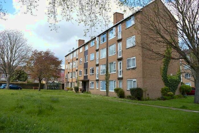 1 Bedroom Flat To Rent In Lower Mortlake Road, Kew, Richmond, TW9