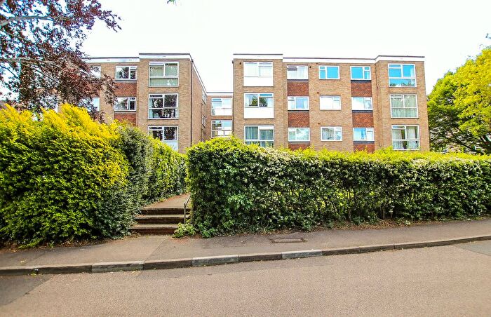 1 Bedroom Flat To Rent In Harcourt Avenue, Wallington, SM6