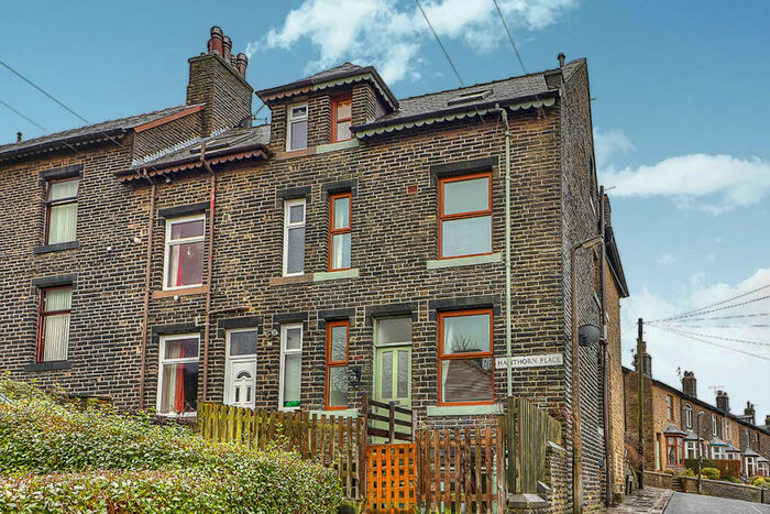 2 Bedroom House To Rent In Hawthorn Place, Todmorden, Lancashire, OL14