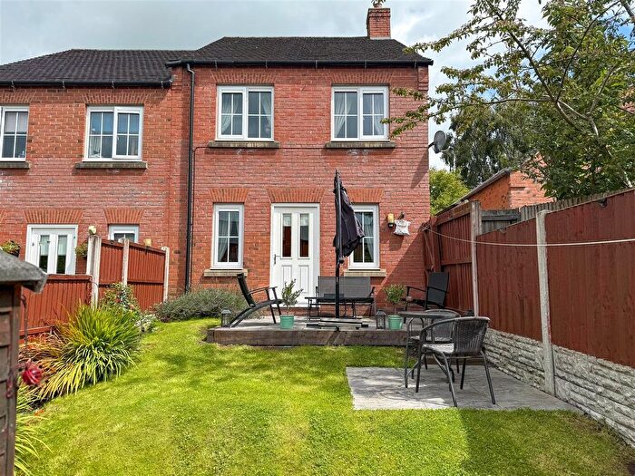 3 Bedroom End Of Terrace House For Sale In Eiger Close, Biddulph, ST8