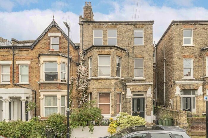 2 Bedroom Flat To Rent In Bonham Road, London, SW2