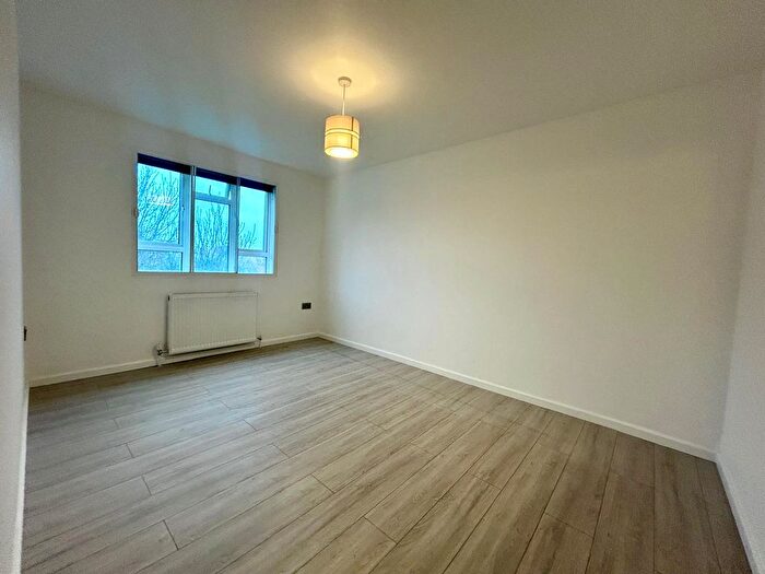 1 Bedroom Flat To Rent In Fircroft, N1