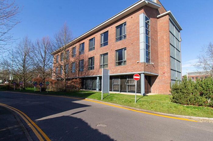 1 Bedroom Apartment To Rent In Waterfront, Fleet, GU51