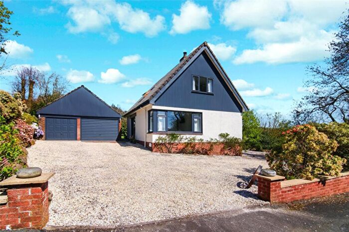 4 Bedroom Detached House For Sale In Beechburn Crescent, Lochwinnoch, Renfrewshire, PA12