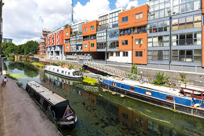 2 Bedroom Apartment To Rent In Elite House, St. Annes Street, London, E14