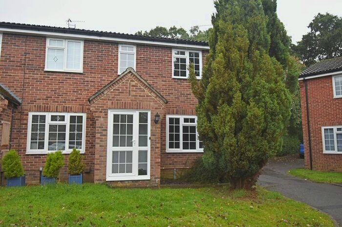 3 Bedroom Semi-Detached House To Rent In Birchwood, Chineham, Basingstoke, RG24
