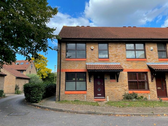 3 Bedroom End Of Terrace House To Rent In Wycherley Close, London, SE3