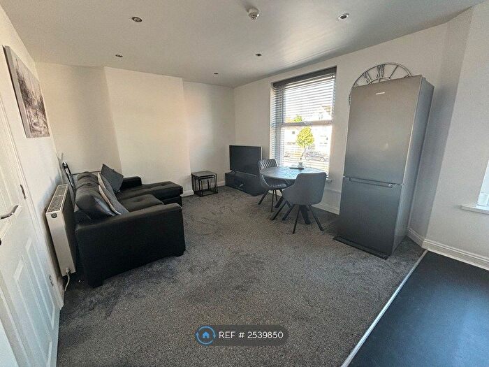 2 Bedroom Flat To Rent In Clive Street, Cardiff, CF11