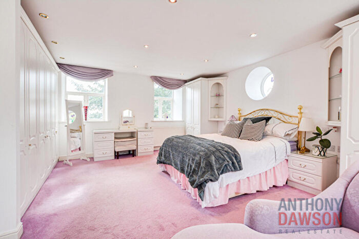 3 Bedroom Semi-Detached House For Sale In Wheatley Lane Road, Fence, BB12