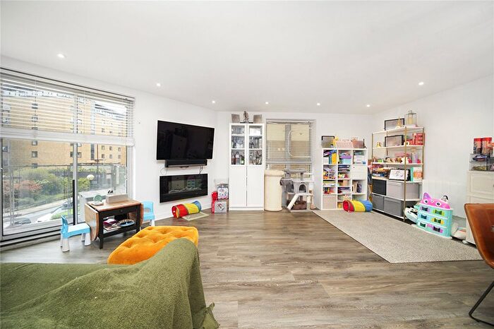 2 Bedroom Flat For Sale In Ionian Building, Narrow Street, E14