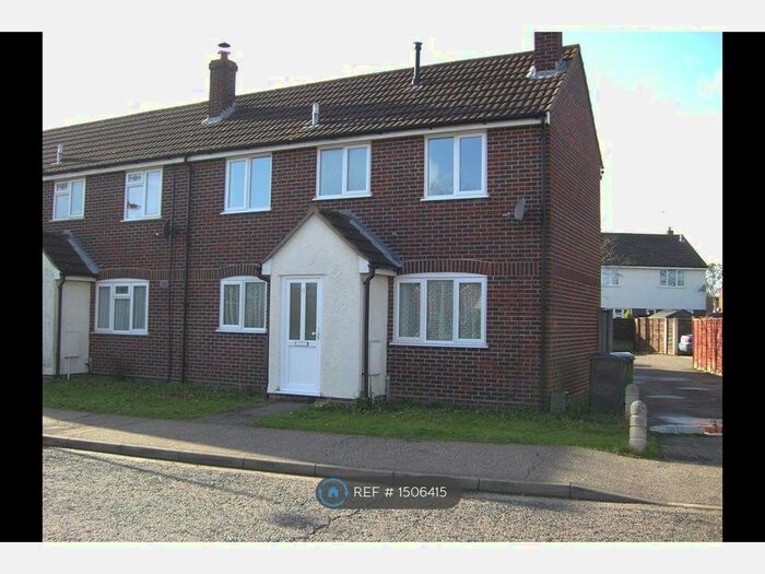2 Bedroom End Of Terrace House To Rent In Beckers Green Road, Braintree, CM7