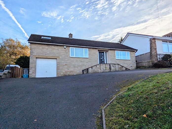3 Bedroom Detached Bungalow To Rent In Winney Hill, Harthill, Sheffield, S26