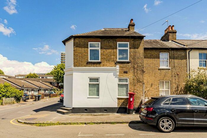3 Bedroom Semi-Detached House To Rent In Cambridge Grove Road, Norbiton, Kingston Upon Thames, KT1