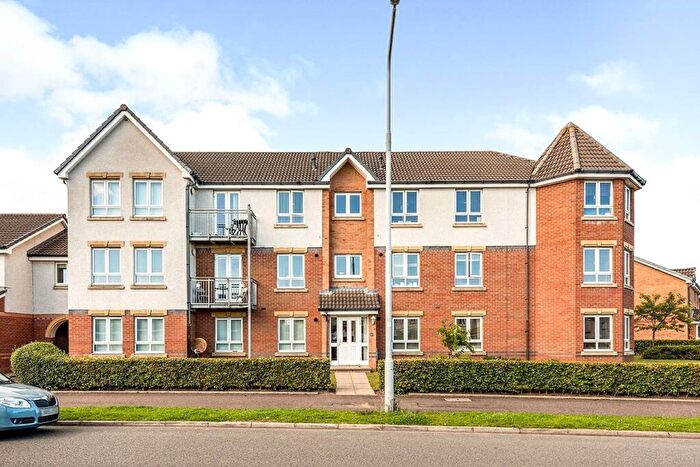 2 Bedroom Flat To Rent In Robert Adam Drive, Kirkcaldy, Fife, KY2