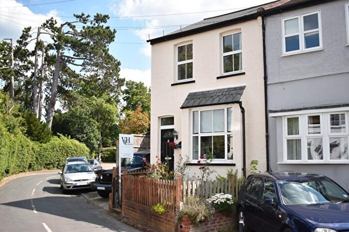 3 Bedroom Terraced House To Rent In Skinners Lane, Ashtead, KT21