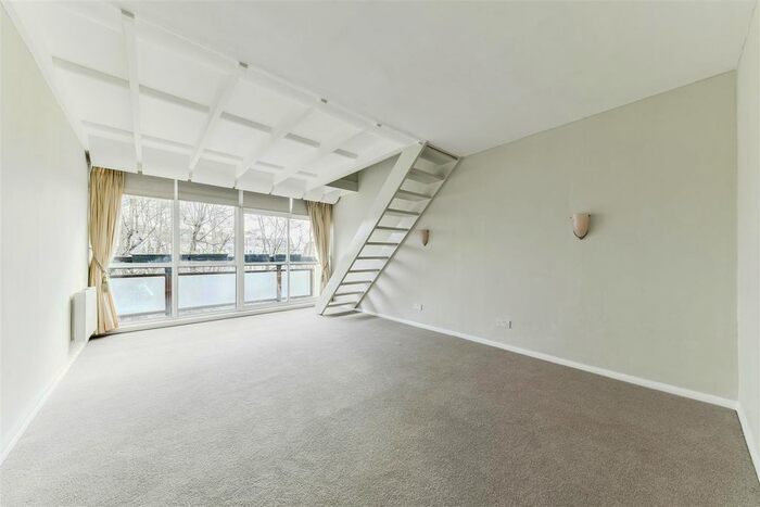 2 Bedroom Flat To Rent In West London Studios, Fulham Broadway, SW6